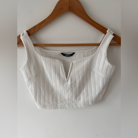 Cropped ribbed tank top - Picture 2 of 3